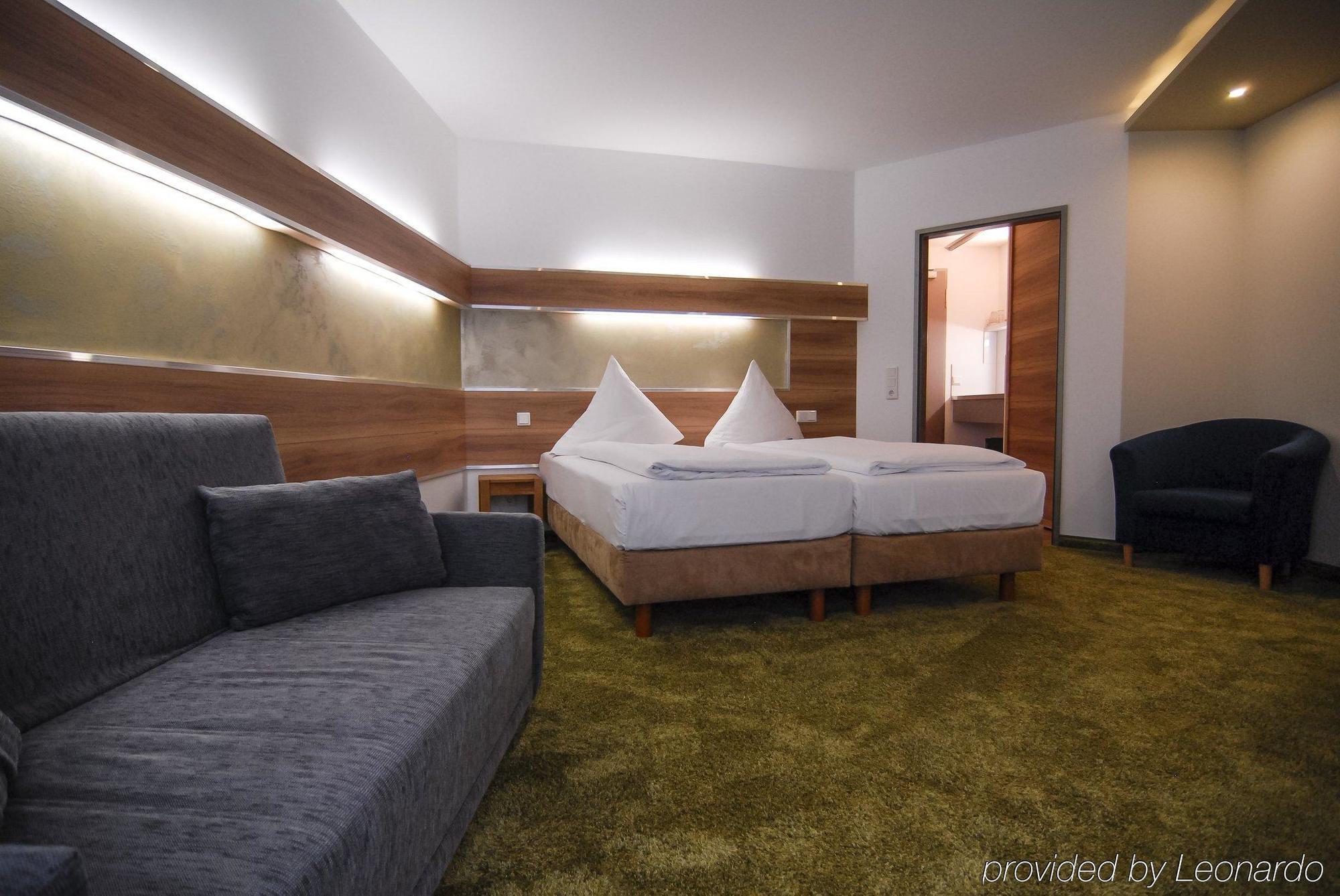 Petul Apart Hotel City Premium Есен Екстериор снимка