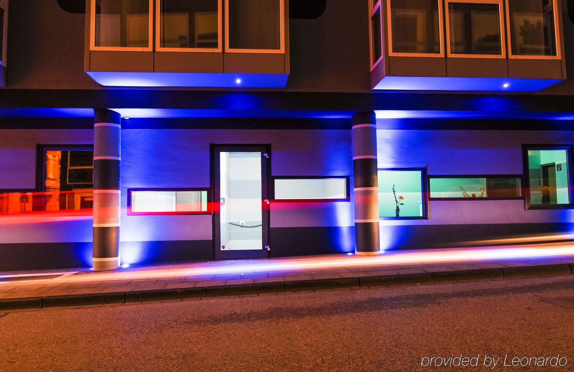 Petul Apart Hotel City Premium Есен Екстериор снимка