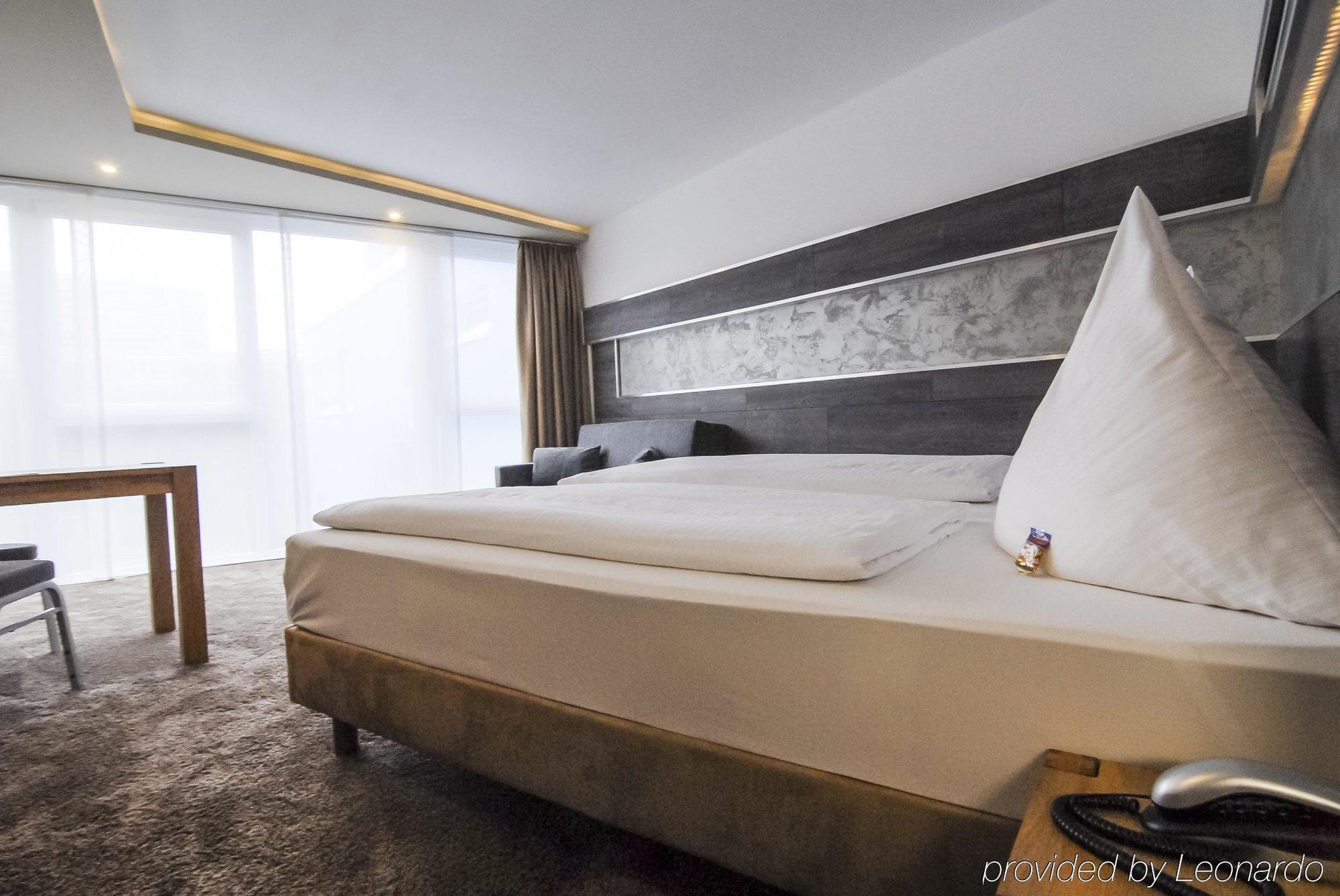 Petul Apart Hotel City Premium Есен Екстериор снимка