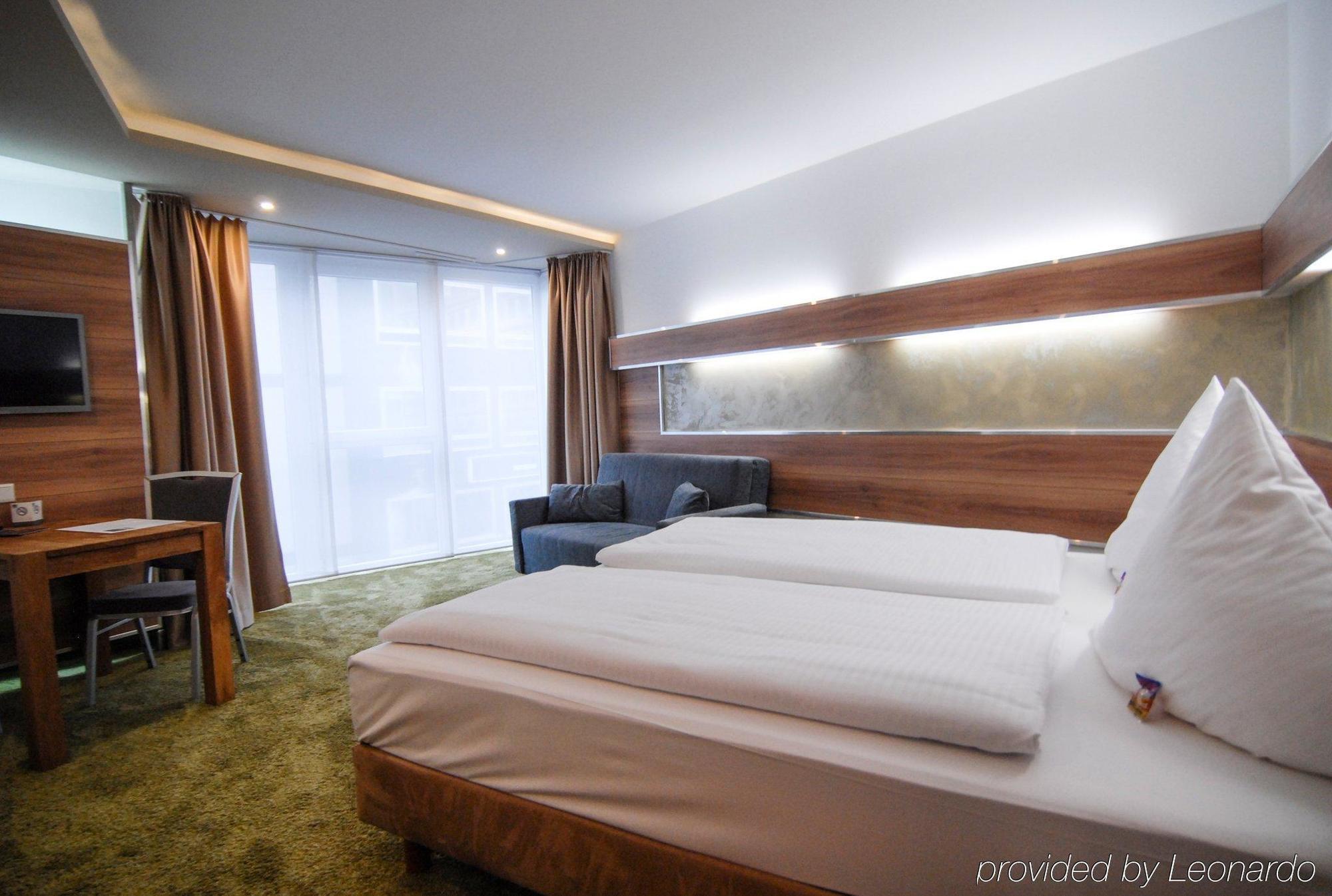 Petul Apart Hotel City Premium Есен Екстериор снимка