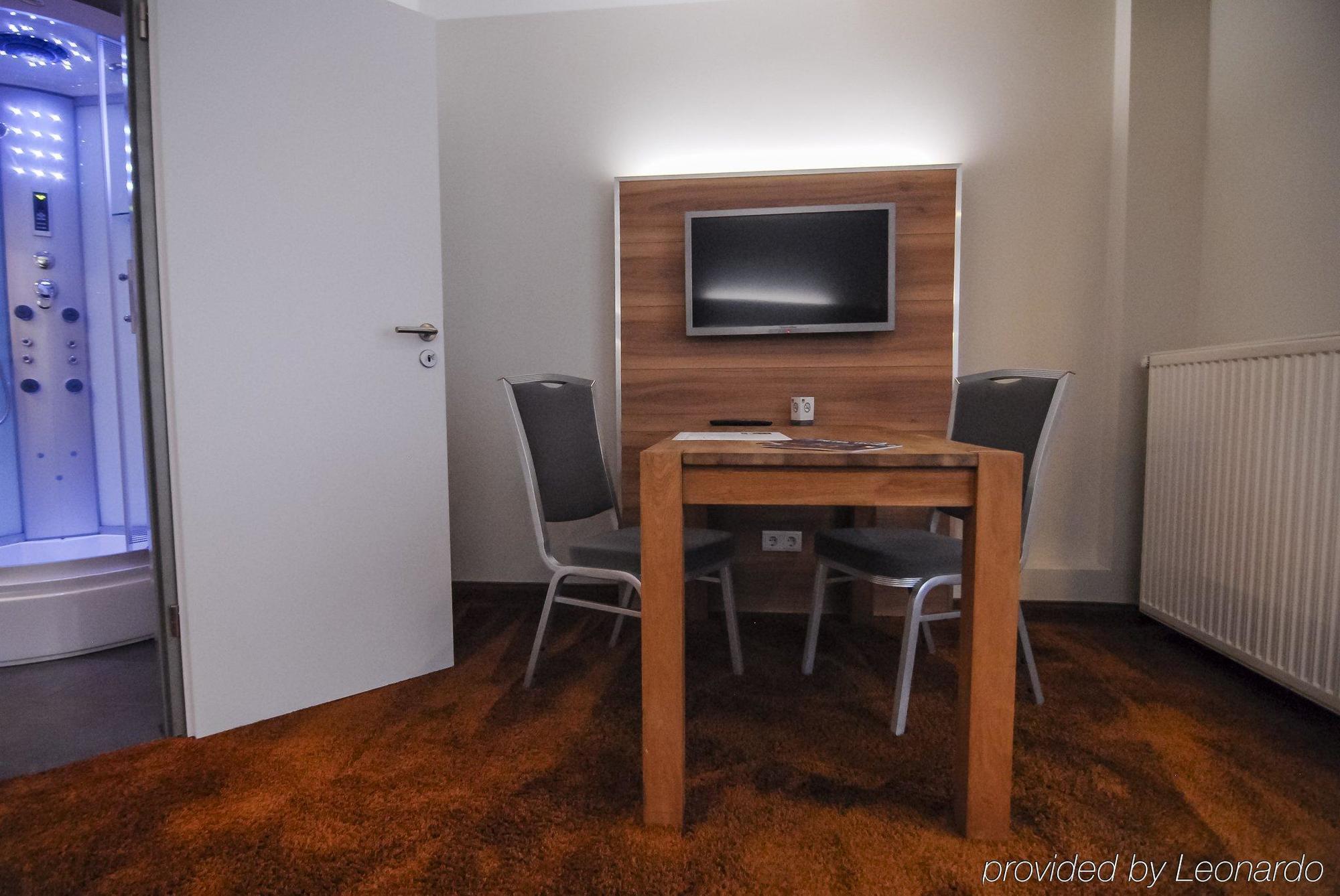 Petul Apart Hotel City Premium Есен Екстериор снимка