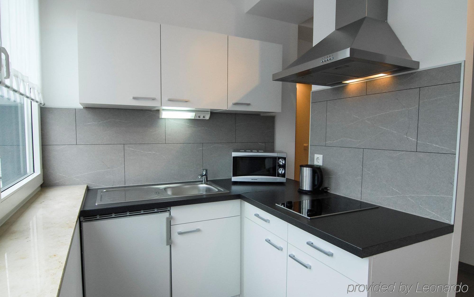Petul Apart Hotel City Premium Есен Екстериор снимка