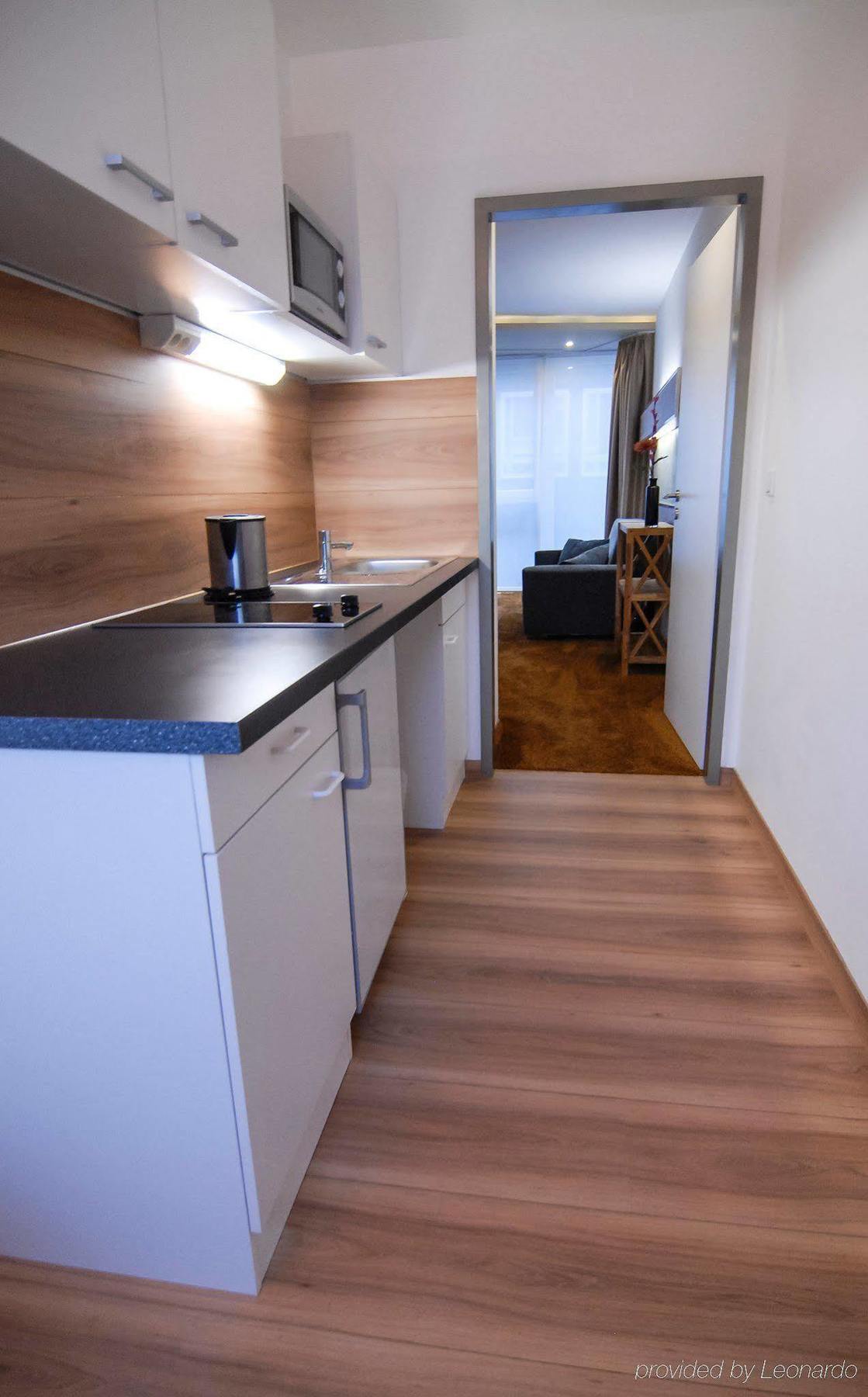 Petul Apart Hotel City Premium Есен Екстериор снимка
