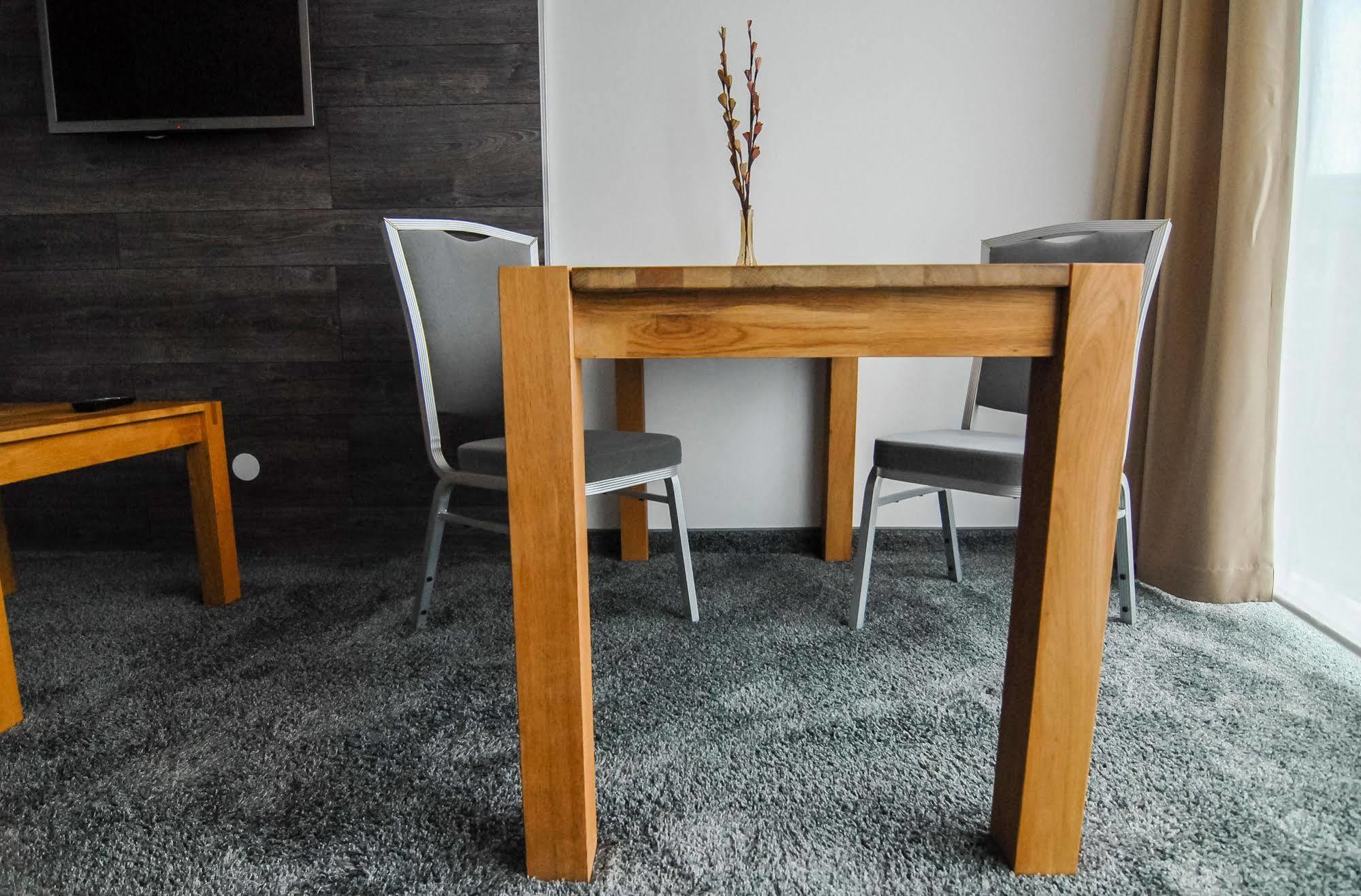 Petul Apart Hotel City Premium Есен Екстериор снимка