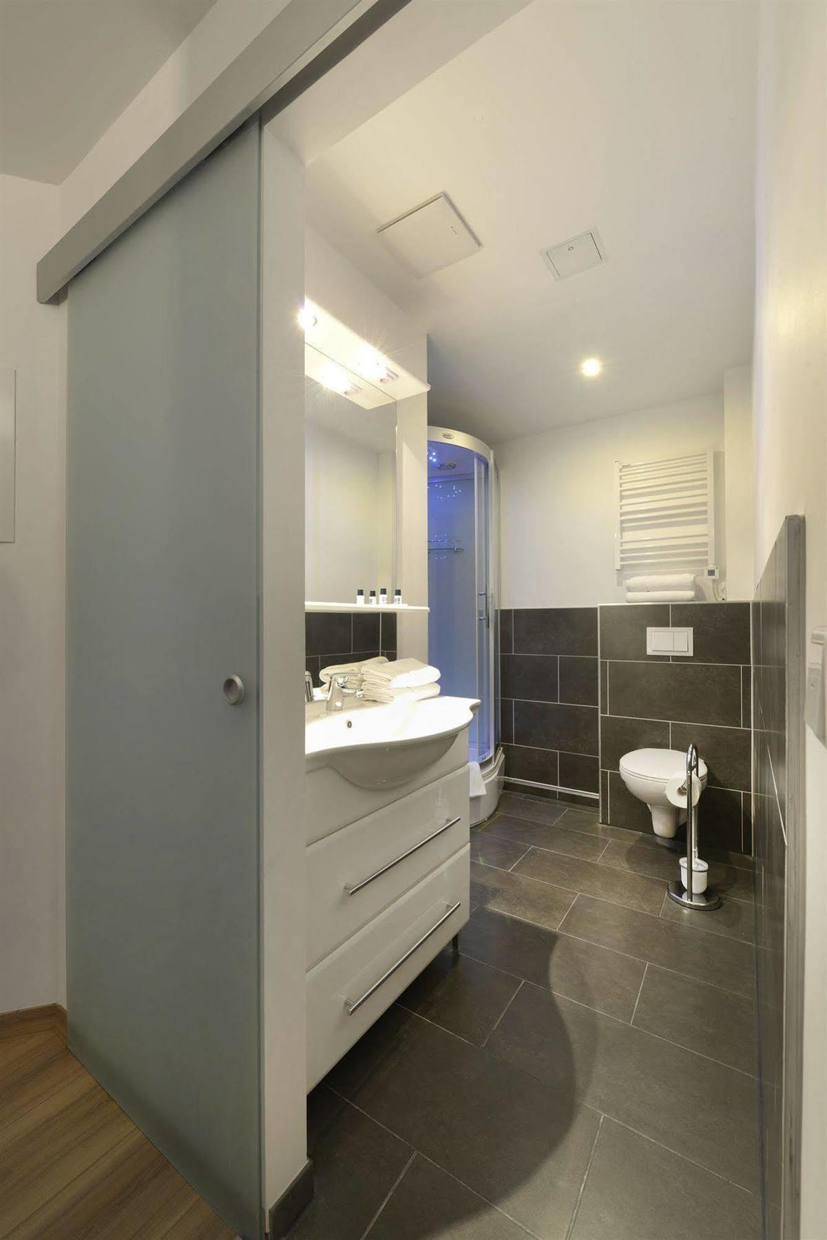 Petul Apart Hotel City Premium Есен Екстериор снимка